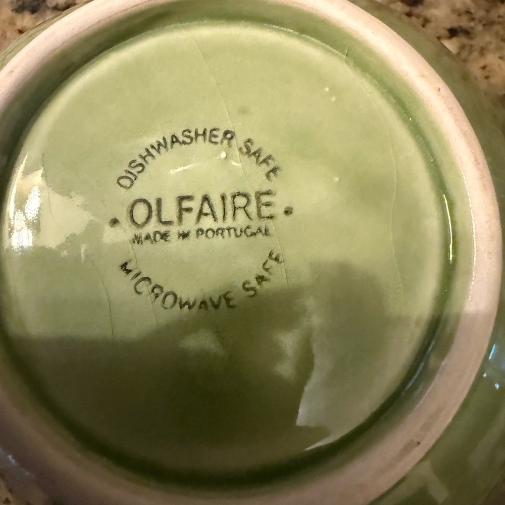 Olfaire Portugal Decorative Art  Maple Leaf Dish Bowl Light Green Taupe 7" - Picture 4 of 5